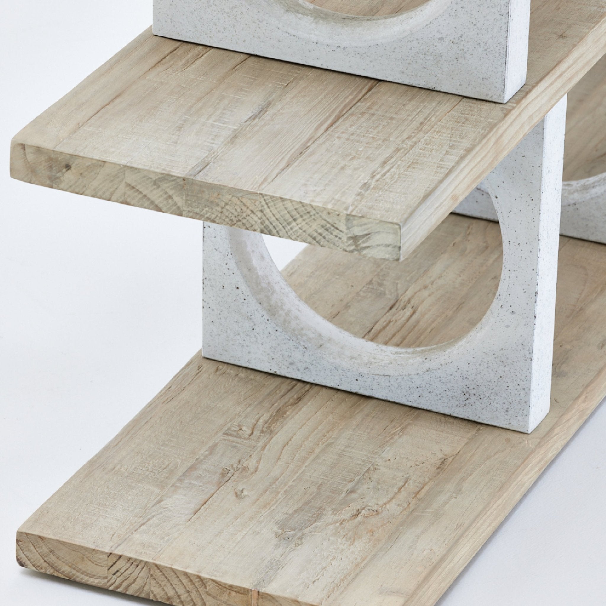 COLAMY ORBIS Open Staggered Shelf