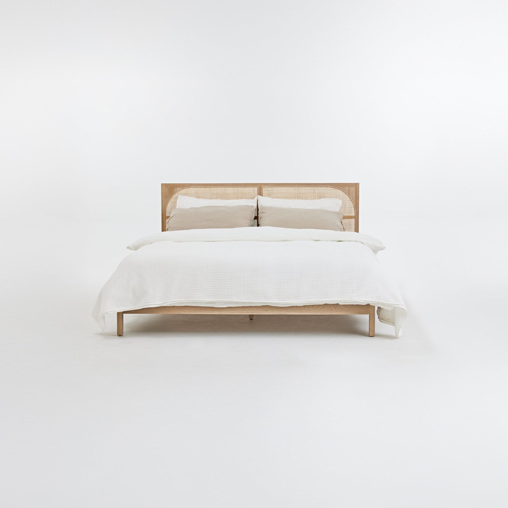 COLAMY RATTAN OAK Natural Bed